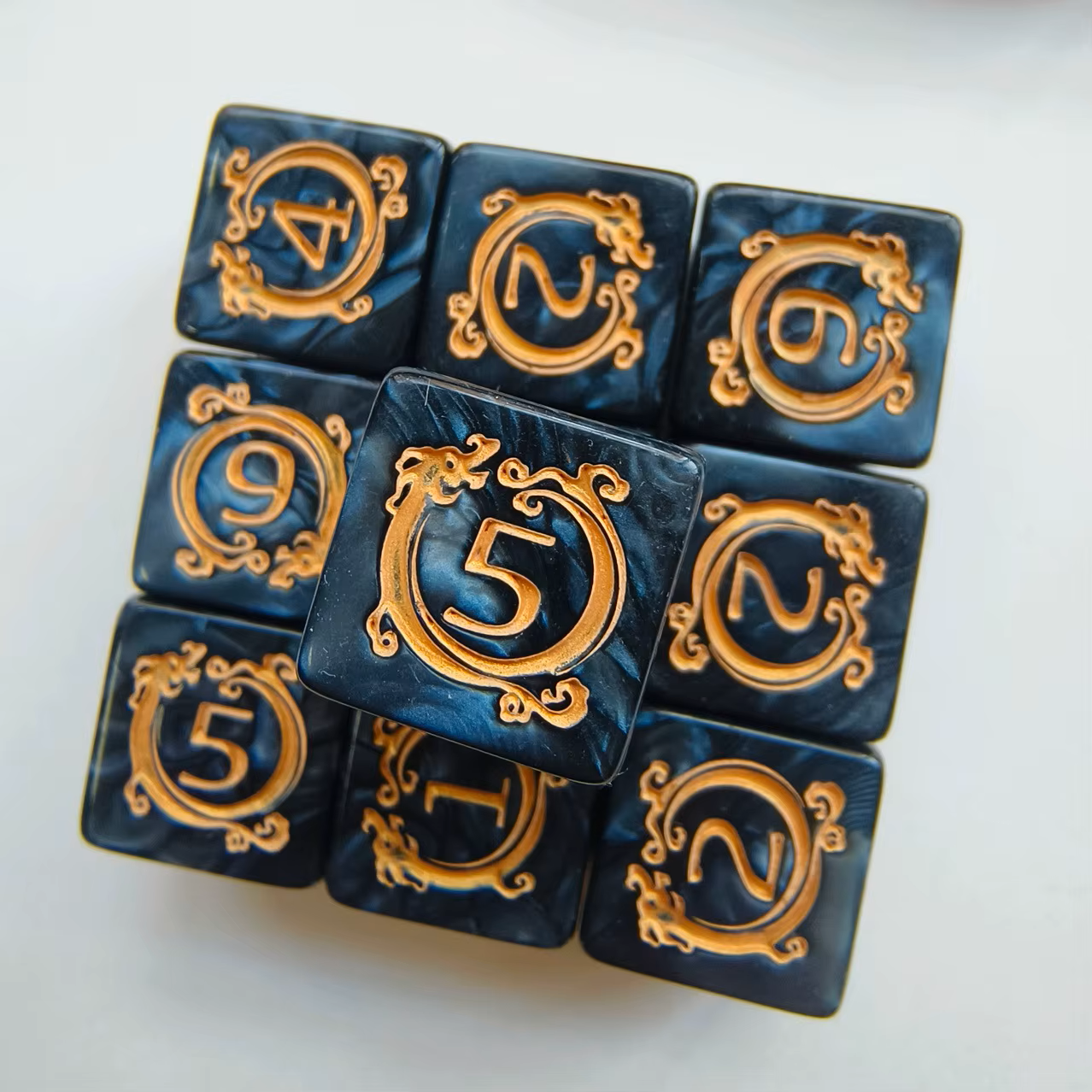 Set de 10 Dados Dragon D6 16mm Perlados