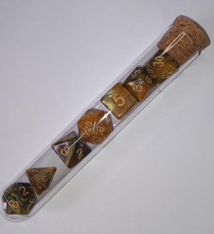 Esencias de Criaturas Místicas - Set Poliédrico de 7 Dados para Rol Perlados