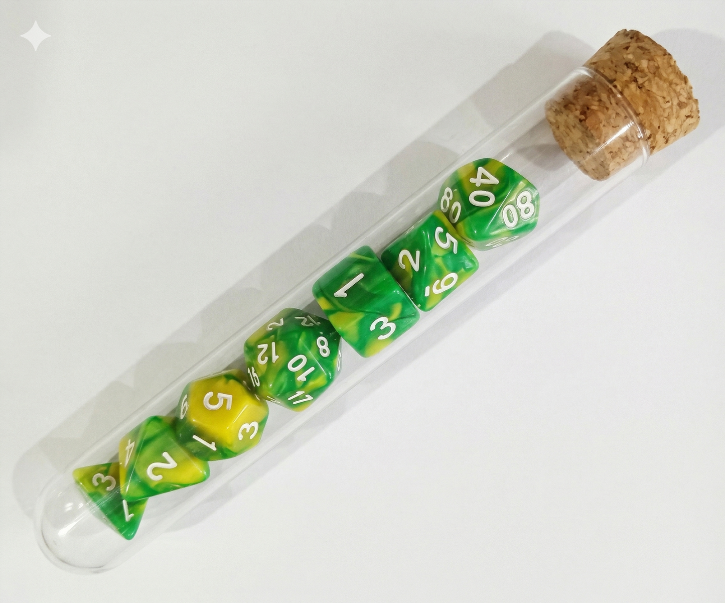 Esencias de Criaturas Místicas - Set Poliédrico de 7 Dados para Rol Perlados